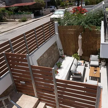 The Garden Of Zephyrus - Halepa Apartment