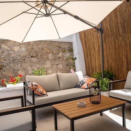 The Garden Of Zephyrus - Halepa * חאניה