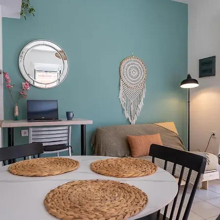 Daire The Garden Of Zephyrus - Halepa