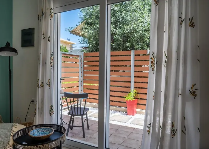 Апартаменты The Garden Of Zephyrus - Halepa Ханья