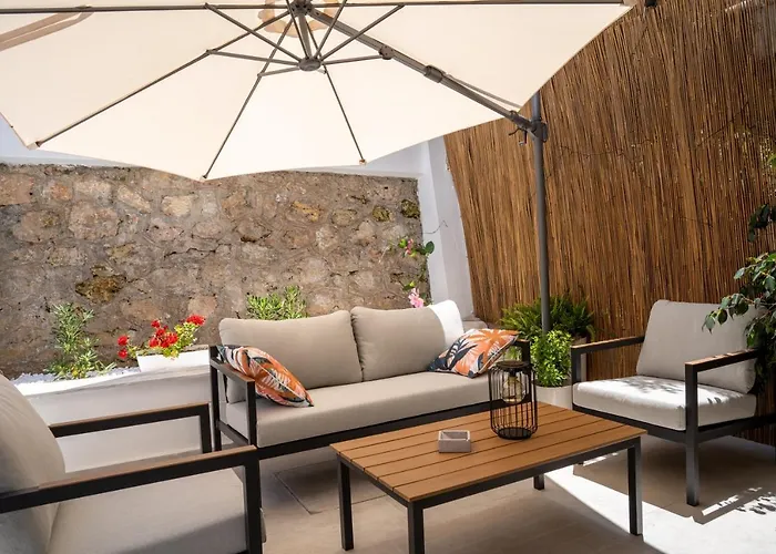 The Garden Of Zephyrus - Halepa * Chania (Crete)